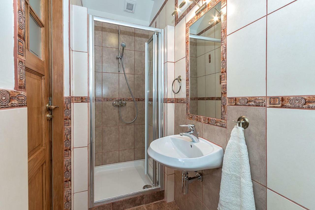 Villa Oranje Болькув Екстер'єр фото